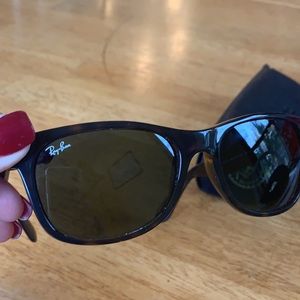 RayBan wayfarer sunglasses